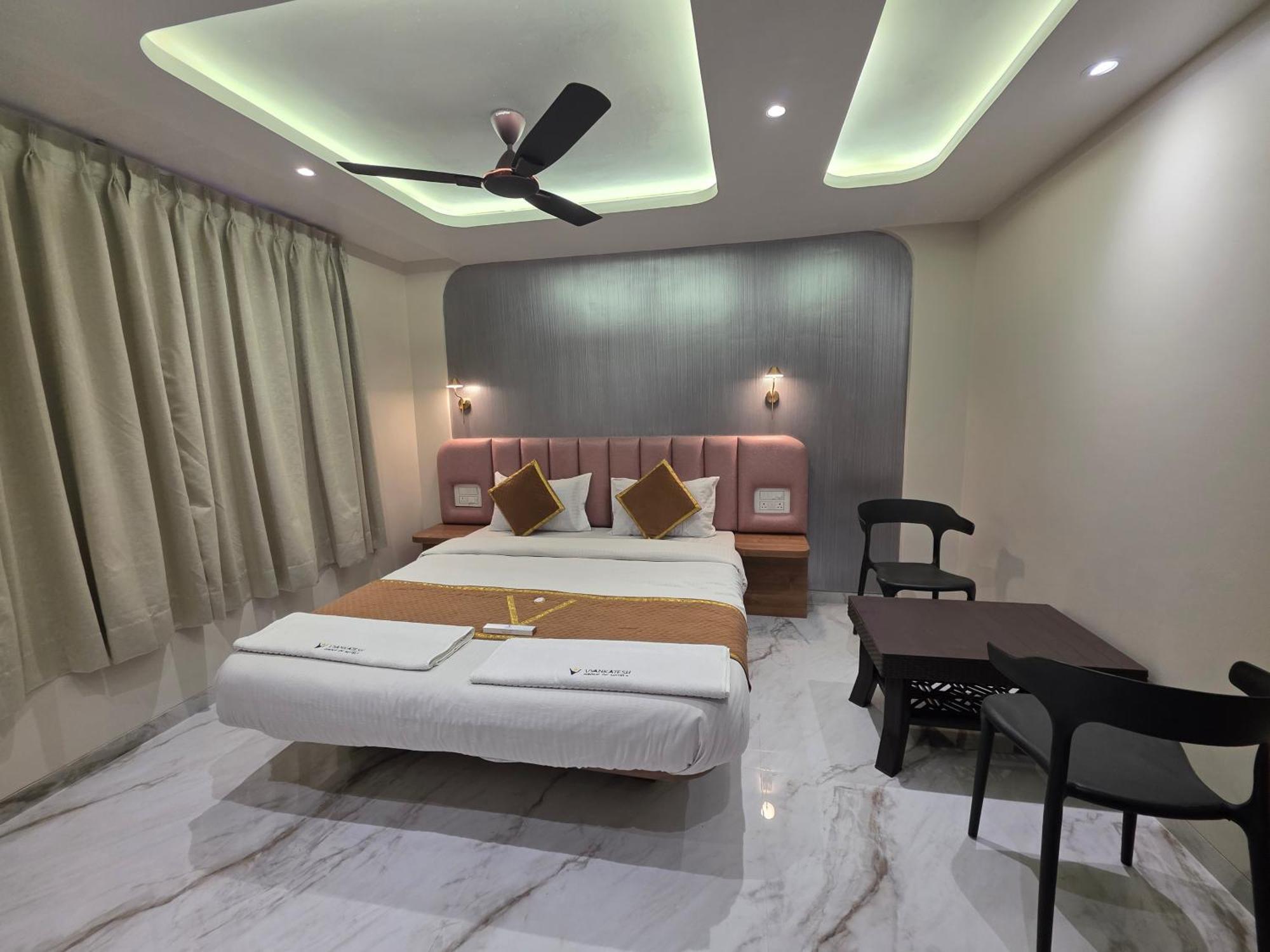 Hotel Vyankatesh & Pure Veg Restaurant Махабалешвар Екстер'єр фото